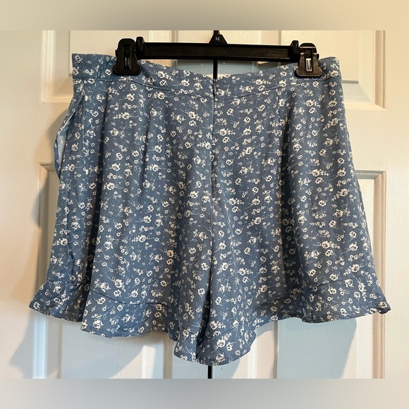 ALTAR’D STATE : Blue Floral Skort w Wrap-Look Layer & Ruffle - Picture 7 of 8